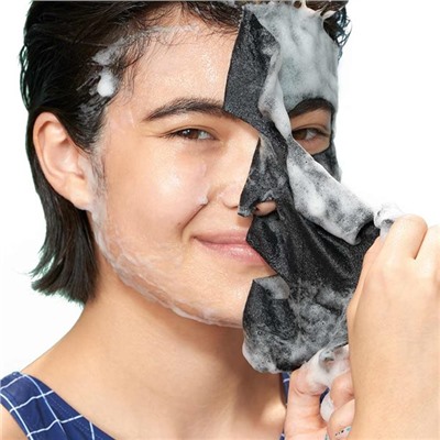 Пузырьковая тканевая маска для лица против черных точек